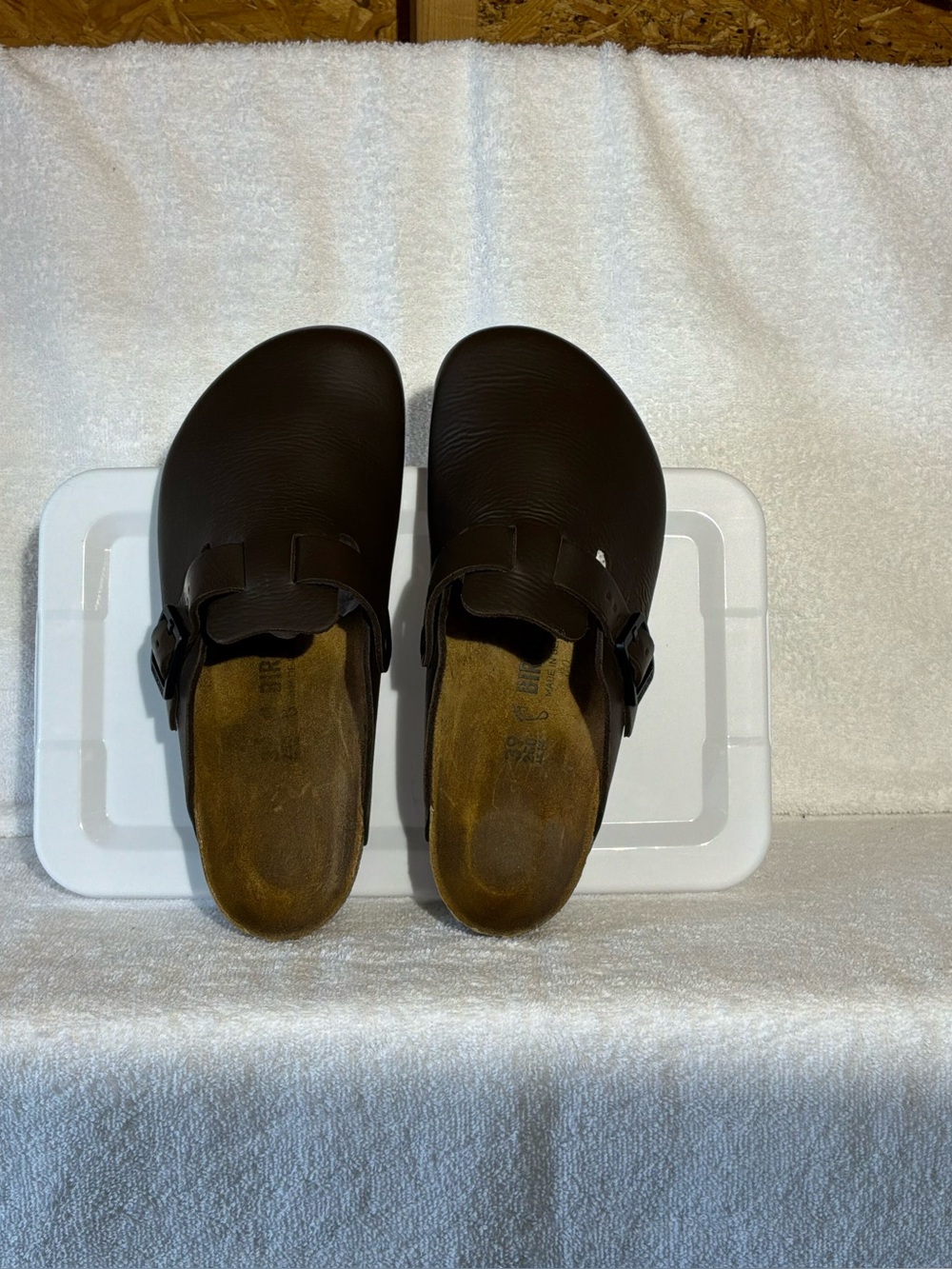 97. Birkenstocks Bostons Women’s 39/8